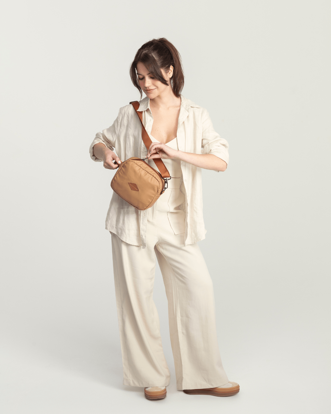 Nomad Crossbody Latte 2L - DACOSTA